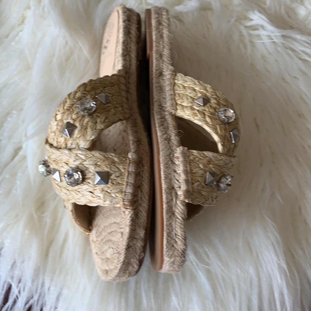 🌸VINCE CAMUTO EMBELLISHED SLIDES🌸 - Picture 3 of 4